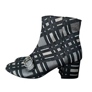 Bleecker & Bond Lacey Boots in black and silver geometric pattern size 10M